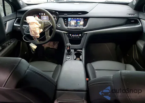 2025 Cadillac Xt5 Premium Luxury z USA, uszkodzony, nr VIN 1GYKNDR45SZ124961